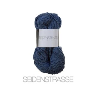 Seidenstrasse Wolle von Atelier Zitron 9021 magenta