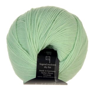 High Twist concept 141 grasgrün von Atelier Zitron