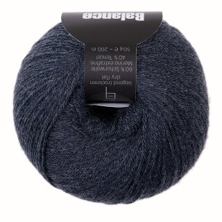 Balance Wolle von Atelier Zitron 14 dunkeldunkelblau